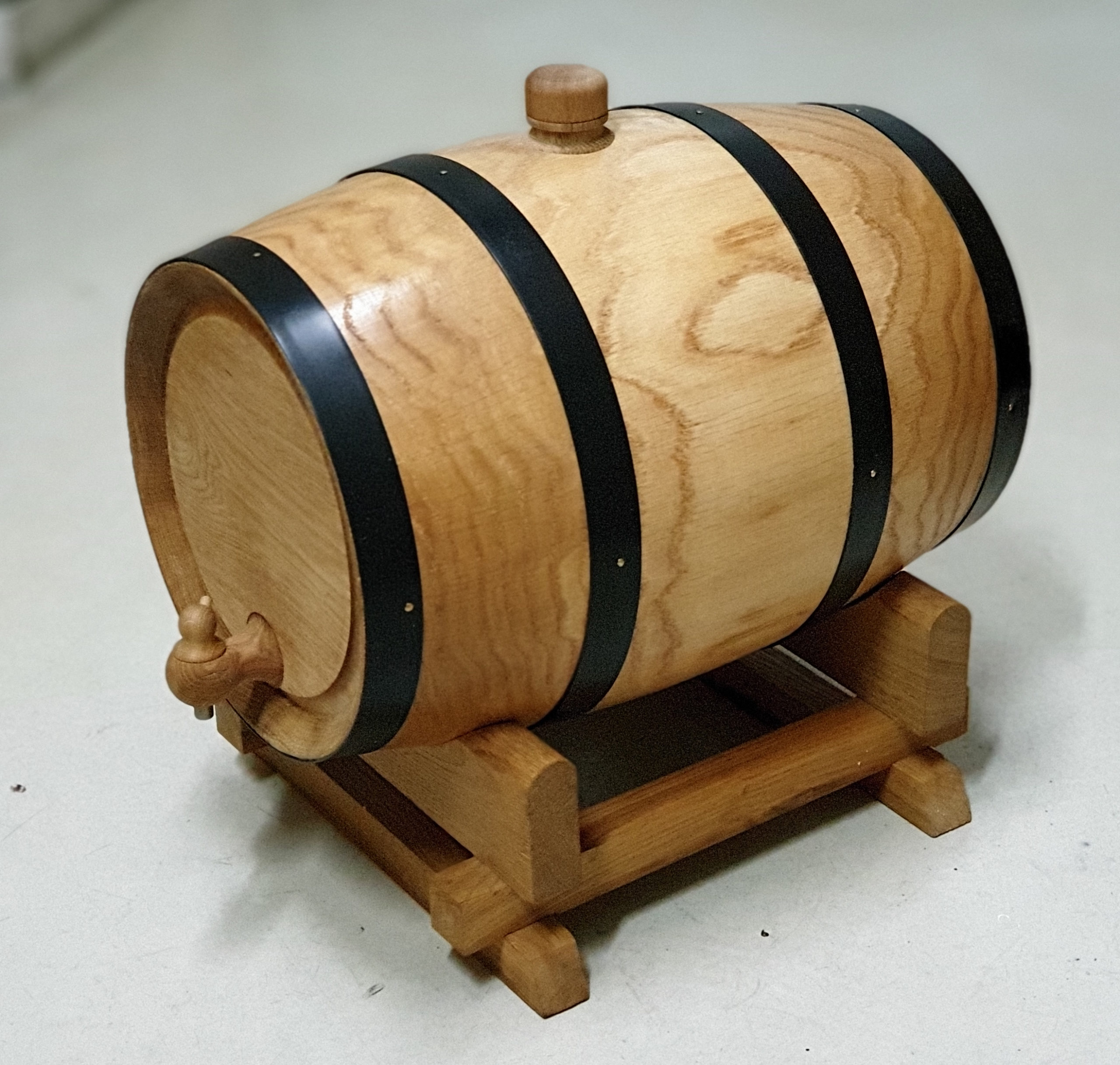 Beczka dębowa z wkładem stalowym